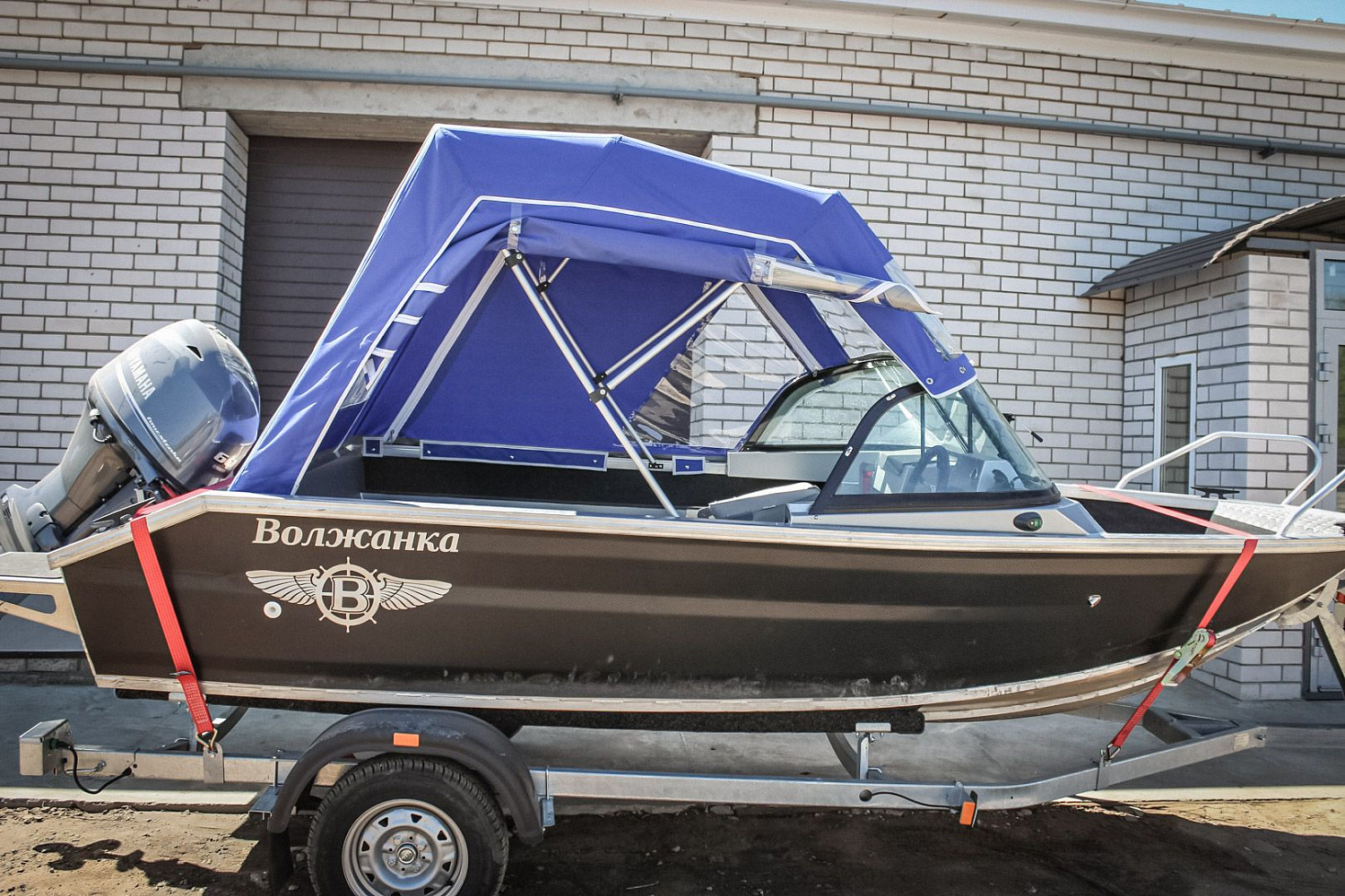 (2016) Волжанка 46 Фиш индивидуальный тент